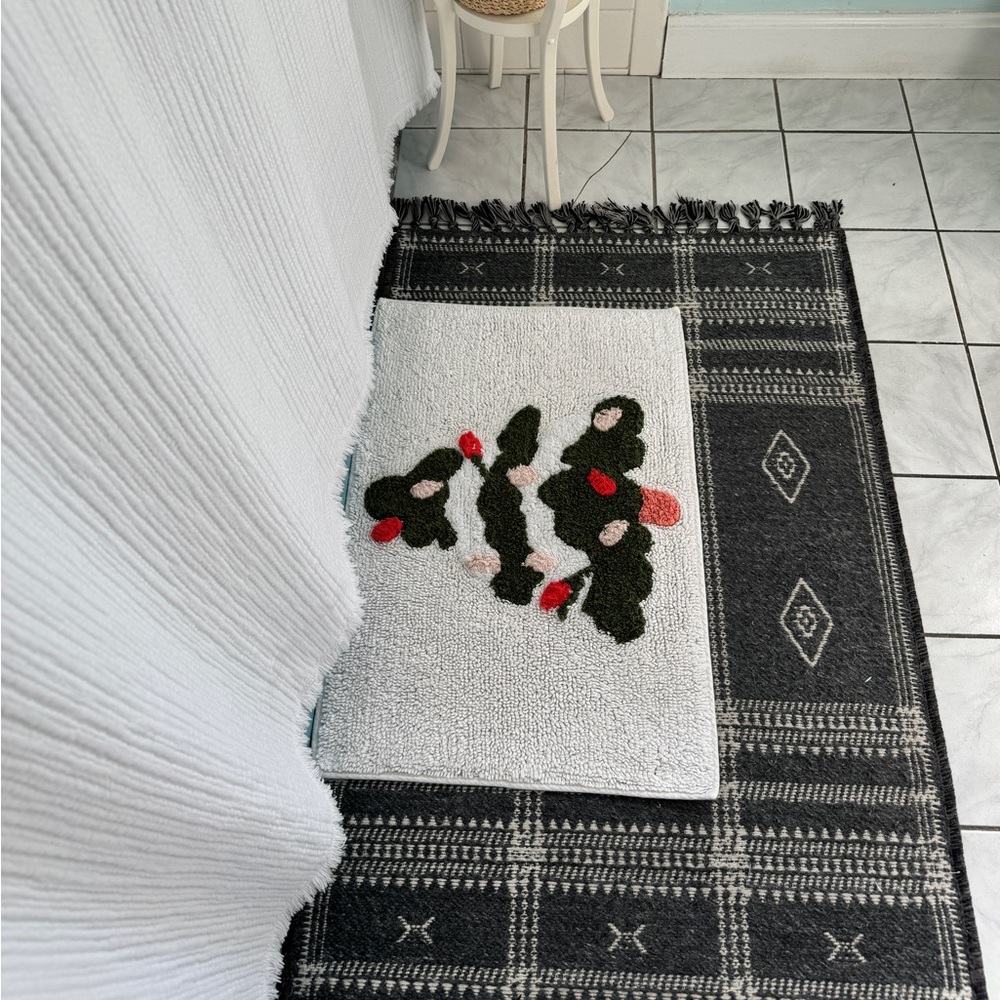 Christmas Throw Rug - Picture 14 of 15